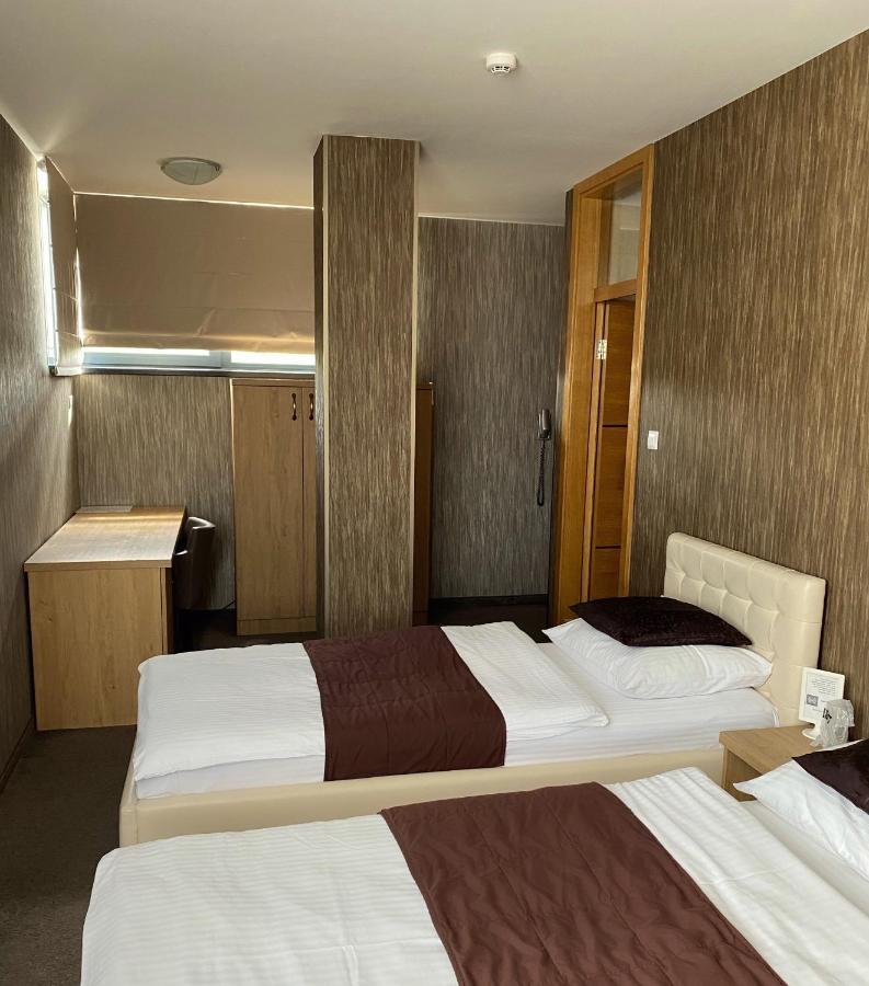 Hotel Banja Luka Extérieur photo