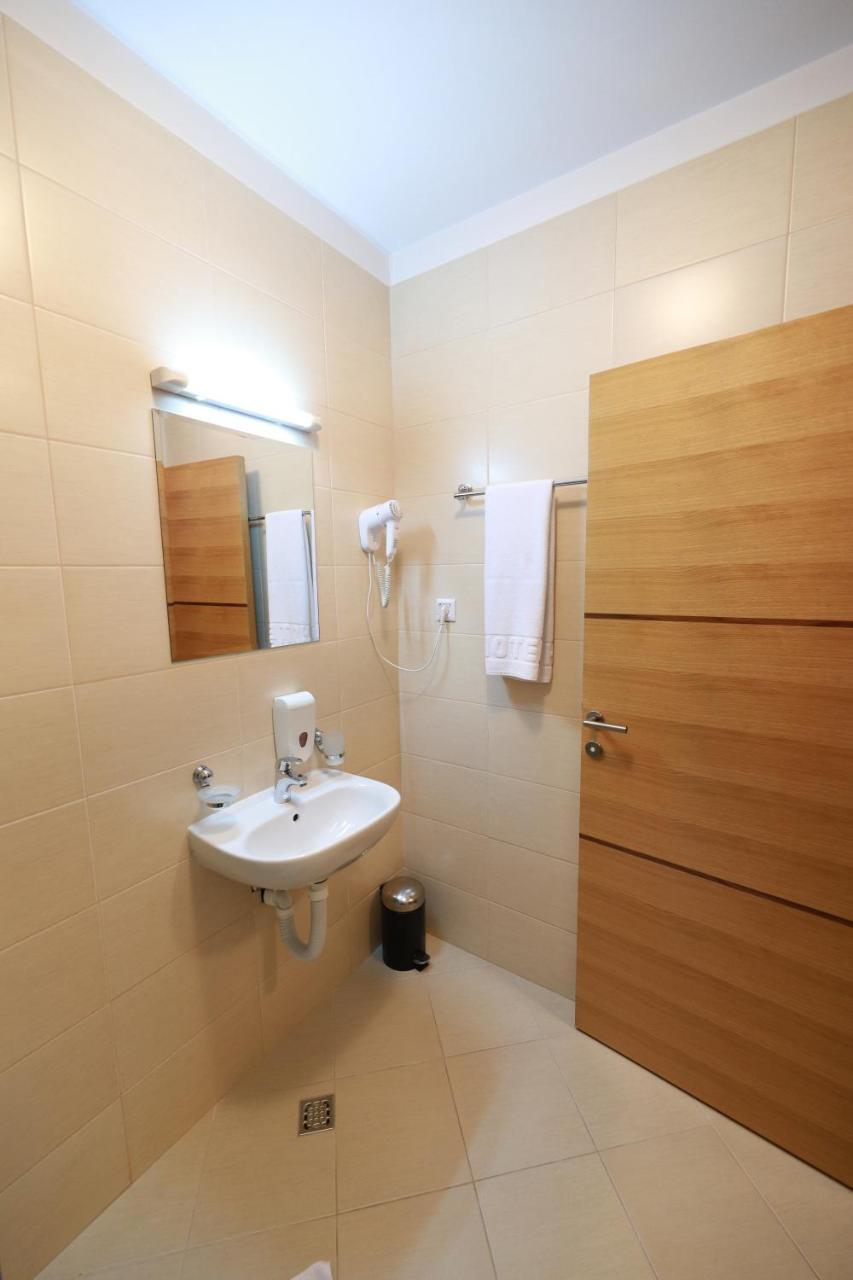 Hotel Banja Luka Extérieur photo
